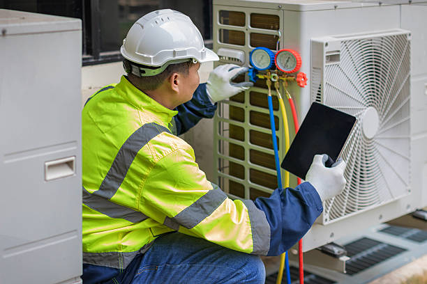 Professional Ac Installation technician working in Sargent, TX